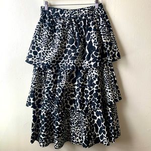 🤍🖤Who What Wear tiered midi skirt 🖤🤍